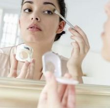 como utilizar maquillaje para mejorar las caracteristicas faciales