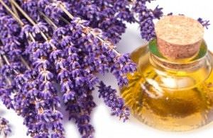 Usos y Beneficios del Aceite de Lavanda para la Belleza4