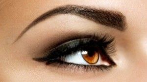 10 Estilos Festivos de Maquillaje para Navidad2